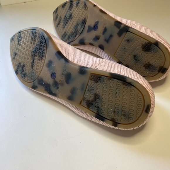 Blush Rothy's Point Size 11 - Picture 5 of 6